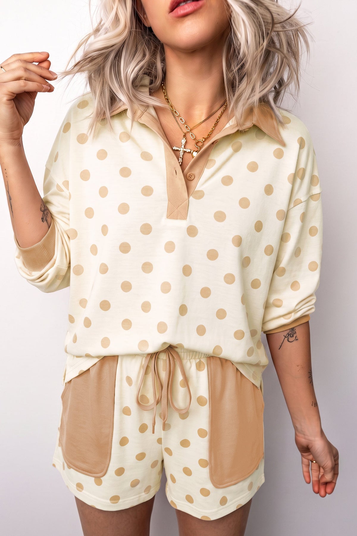 Zoey Pullover Patch Pocket Casual Shorts Set Pink or Khaki Outfit  Indie & Co. Ladies polka dot