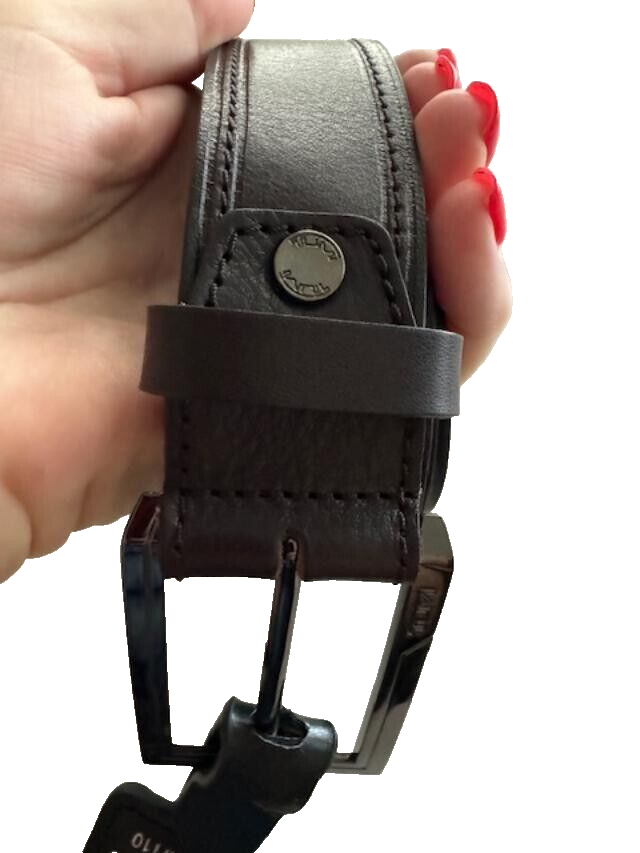 TUMI men's 44/110  belt leather gunmetal hardware France dark brown luxury